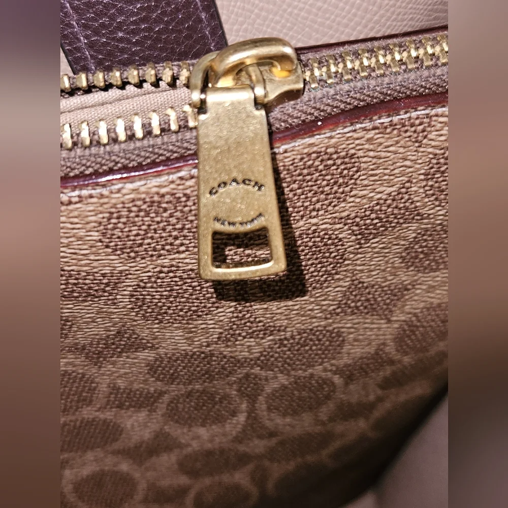 Coach Willow Colorblock Signature Interior Leather Tote in Dove Grey-C0692